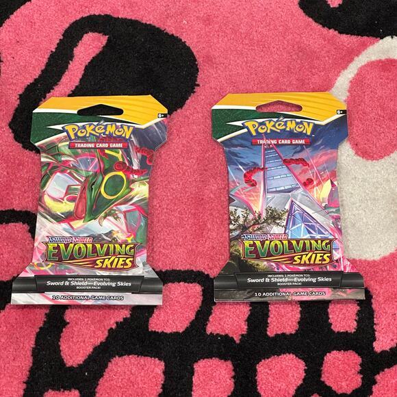 Evolving Skies Sleeved Booster Pack — SWSH07 - Picture 3 of 4